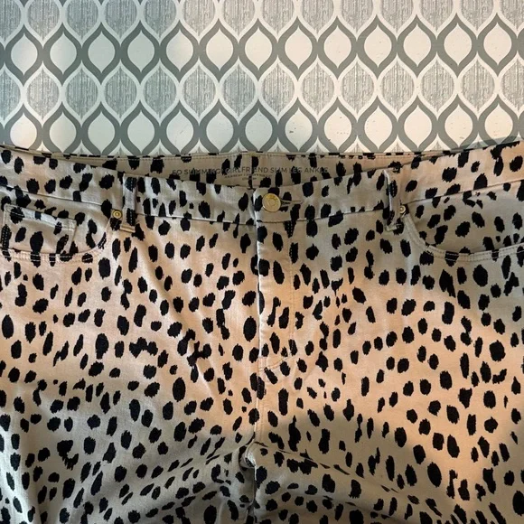 EUCChico's Tan and Black Animal Print So Sliimming jeans Chicos sz 3T (IS 16-18) - Picture 7 of 9